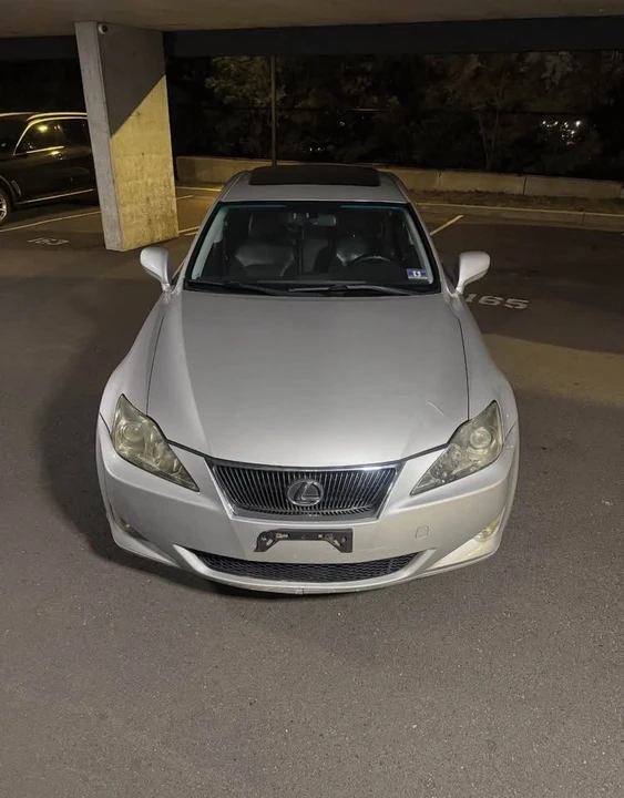 2006 Lexus IS 2nd Gen - Image 3 of 15