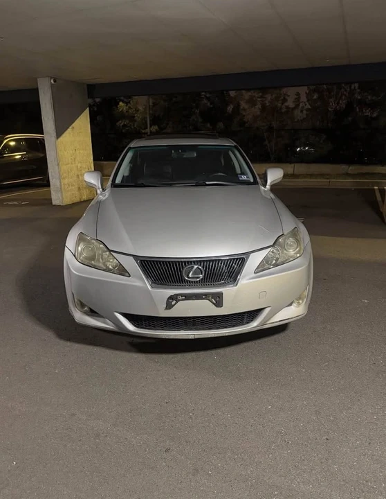 2006 Lexus IS 2nd Gen - Image 2 of 15