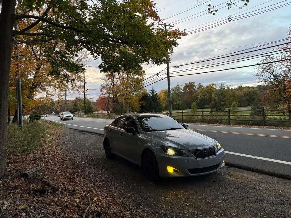 2006 Lexus IS 2nd Gen - Image 2 of 7