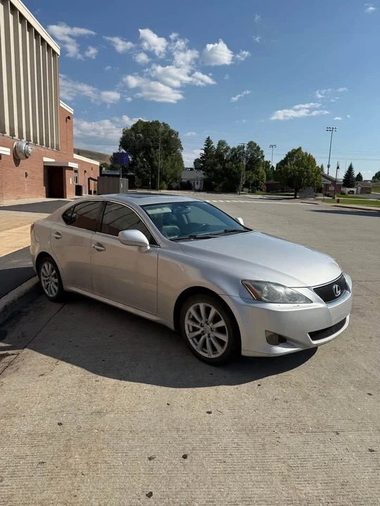 2006 Lexus IS 2nd Gen - Image 2 of 9