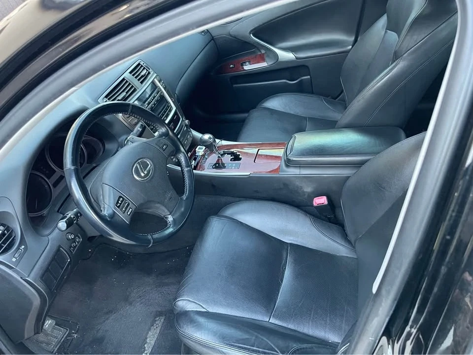 2006 Lexus IS 2nd Gen - Image 3 of 4