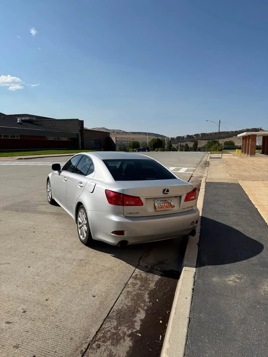 2006 Lexus IS 2nd Gen - Image 4 of 9