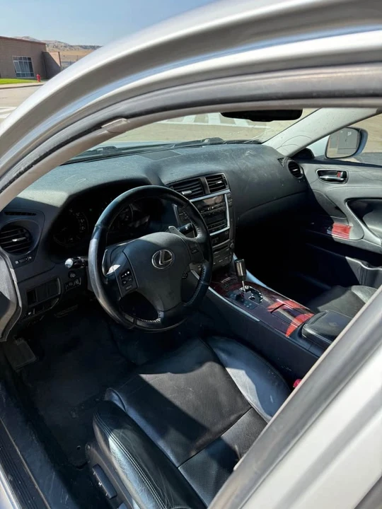 2006 Lexus IS 2nd Gen - Image 8 of 9