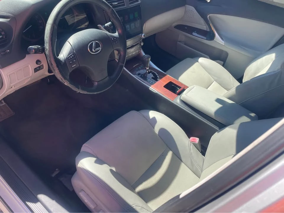 2006 Lexus IS 2nd Gen - Image 8 of 16