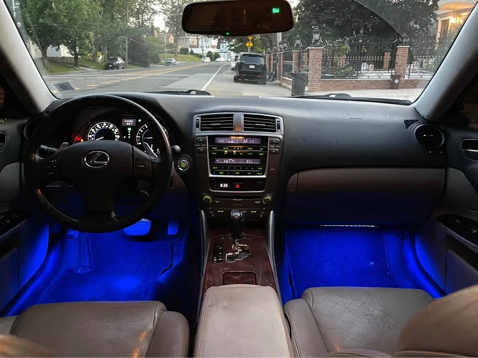 2006 Lexus IS 2nd Gen - Image 12 of 20