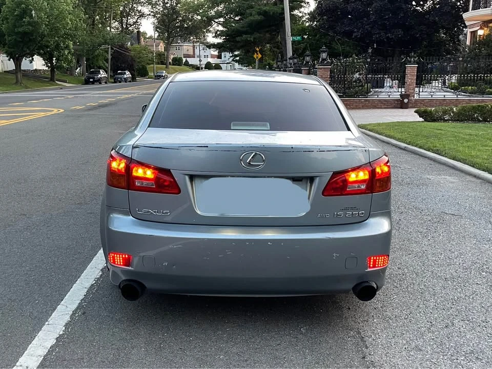 2006 Lexus IS 2nd Gen - Image 5 of 20