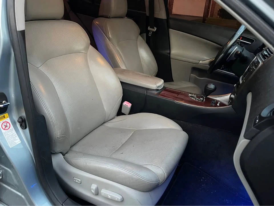 2006 Lexus IS 2nd Gen - Image 11 of 20