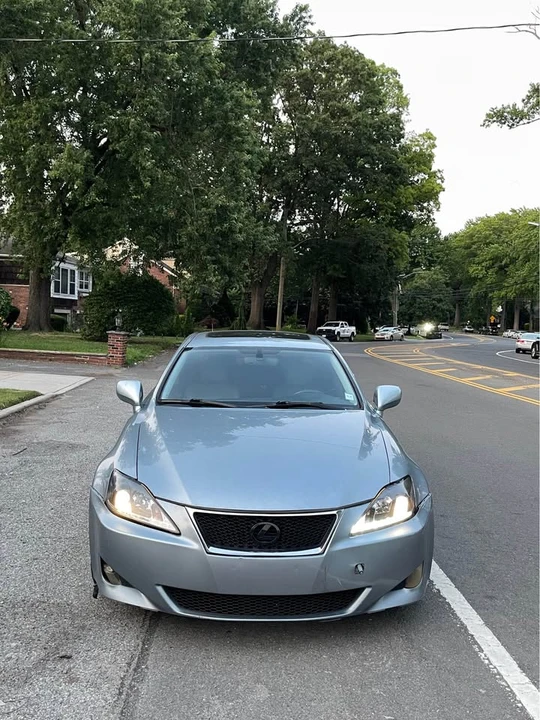 2006 Lexus IS 2nd Gen - Image 19 of 20