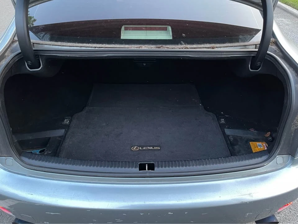 2006 Lexus IS 2nd Gen - Image 17 of 20