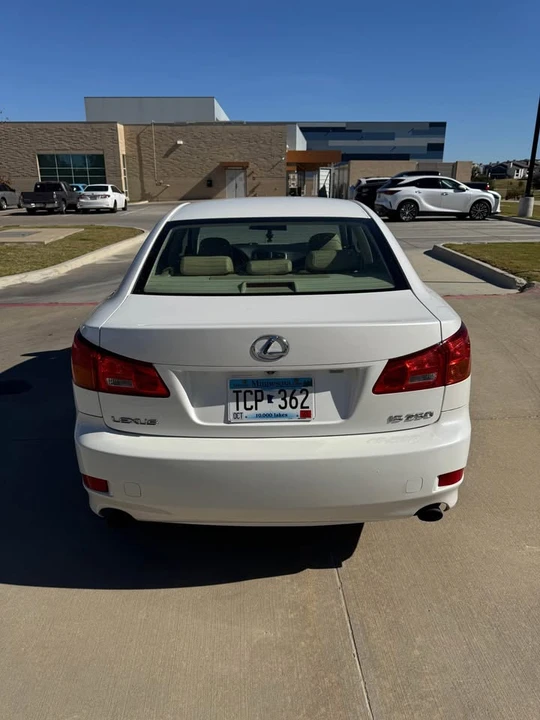 2006 Lexus IS 2nd Gen - Image 4 of 12