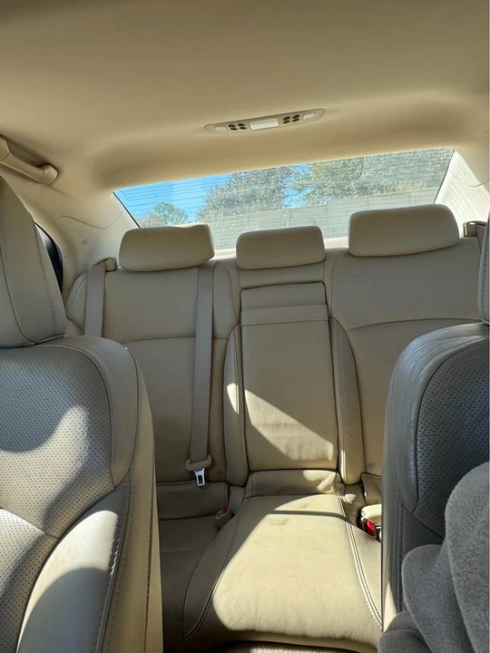 2006 Lexus IS 2nd Gen - Image 10 of 12