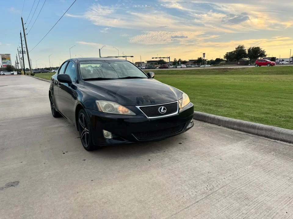 2006 Lexus IS 2nd Gen - Image 4 of 19