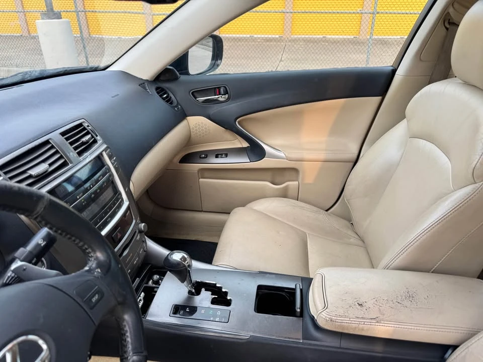 2006 Lexus IS 2nd Gen - Image 18 of 19