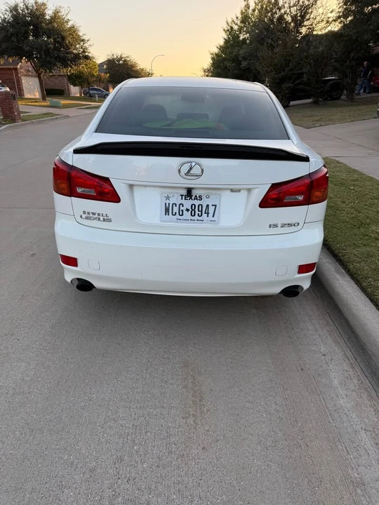 2006 Lexus IS 2nd Gen - Image 2 of 10