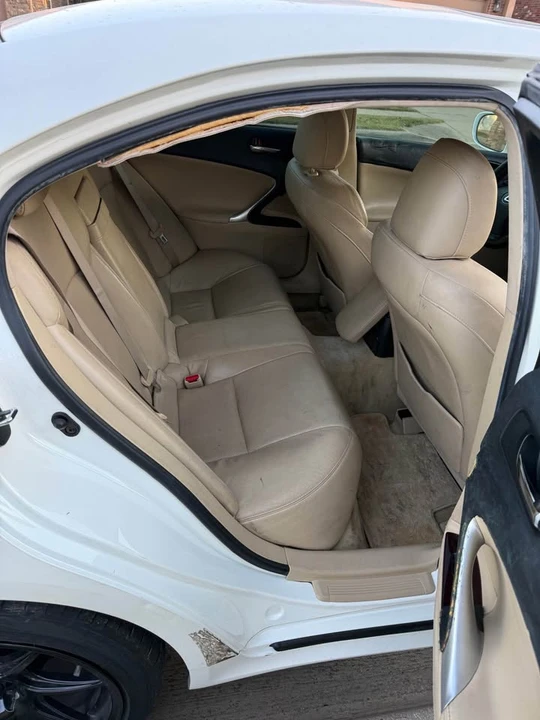2006 Lexus IS 2nd Gen - Image 4 of 10