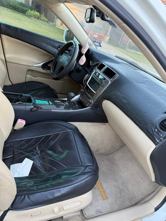 2006 Lexus IS 2nd Gen - Image 6 of 10