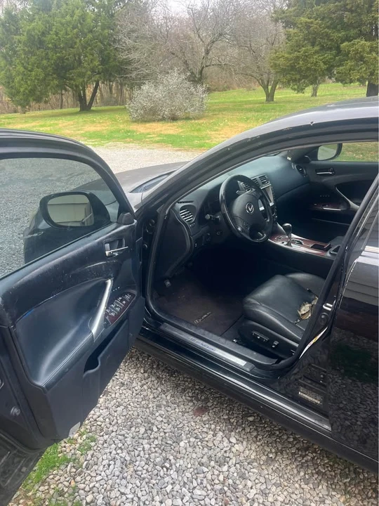 2006 Lexus IS 2nd Gen - Image 5 of 7