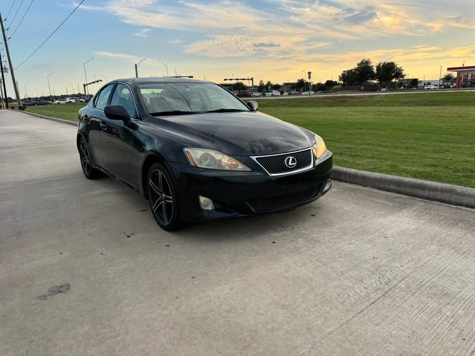2006 Lexus IS 2nd Gen - Image 5 of 19