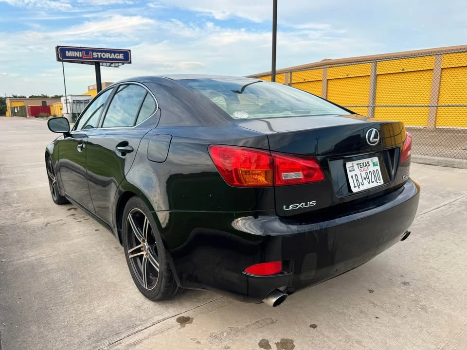 2006 Lexus IS 2nd Gen - Image 12 of 19