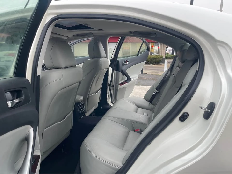 2006 Lexus IS 2nd Gen - Image 11 of 20