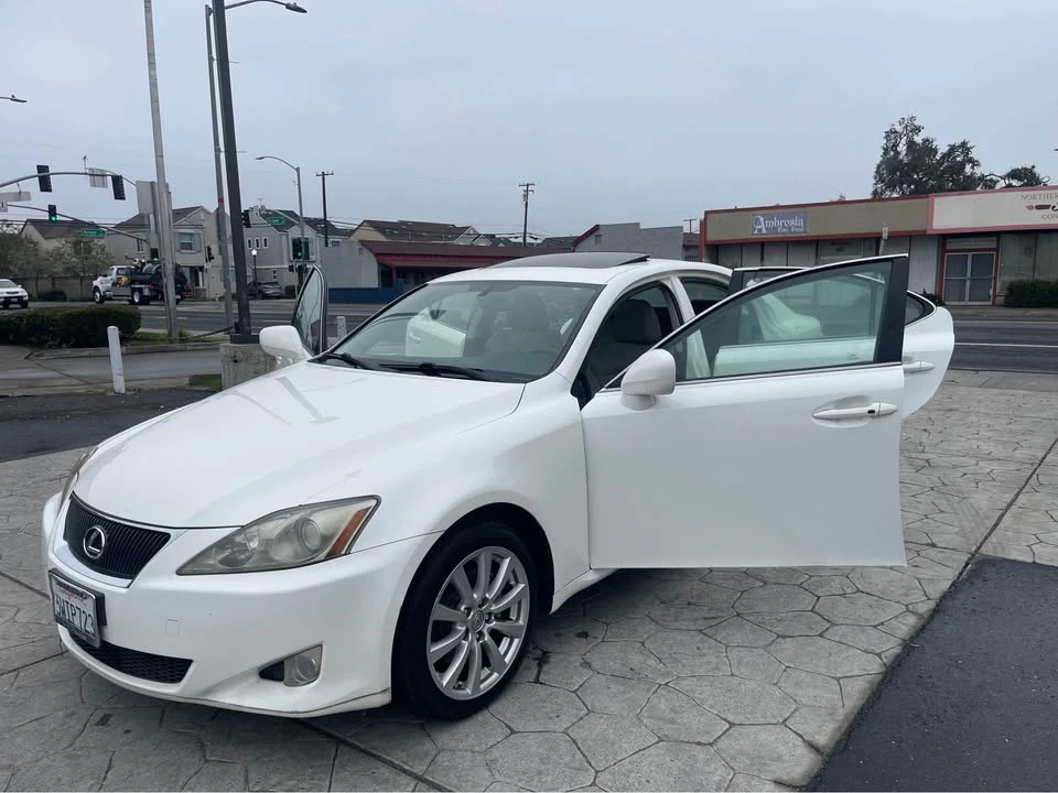 2006 Lexus IS 2nd Gen - Image 18 of 20