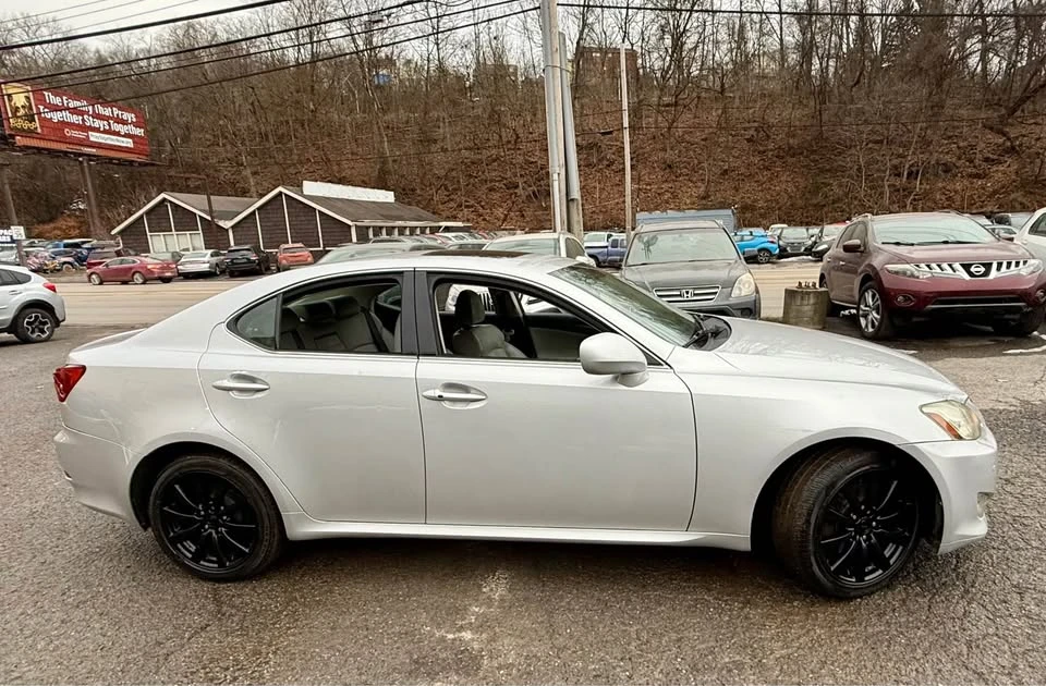 2006 Lexus IS 2nd Gen - Image 2 of 15