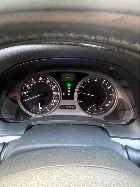 2006 Lexus IS 2nd Gen - Image 4 of 6