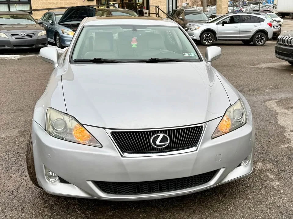 2006 Lexus IS 2nd Gen - Image 6 of 15