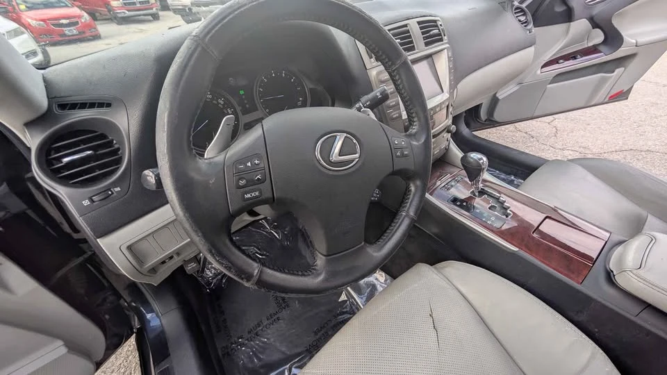 2006 Lexus IS 2nd Gen - Image 10 of 19