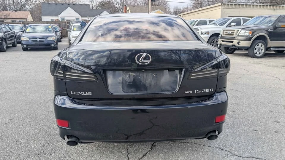 2006 Lexus IS 2nd Gen - Image 7 of 19