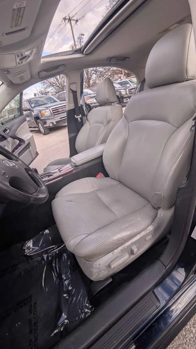 2006 Lexus IS 2nd Gen - Image 11 of 19