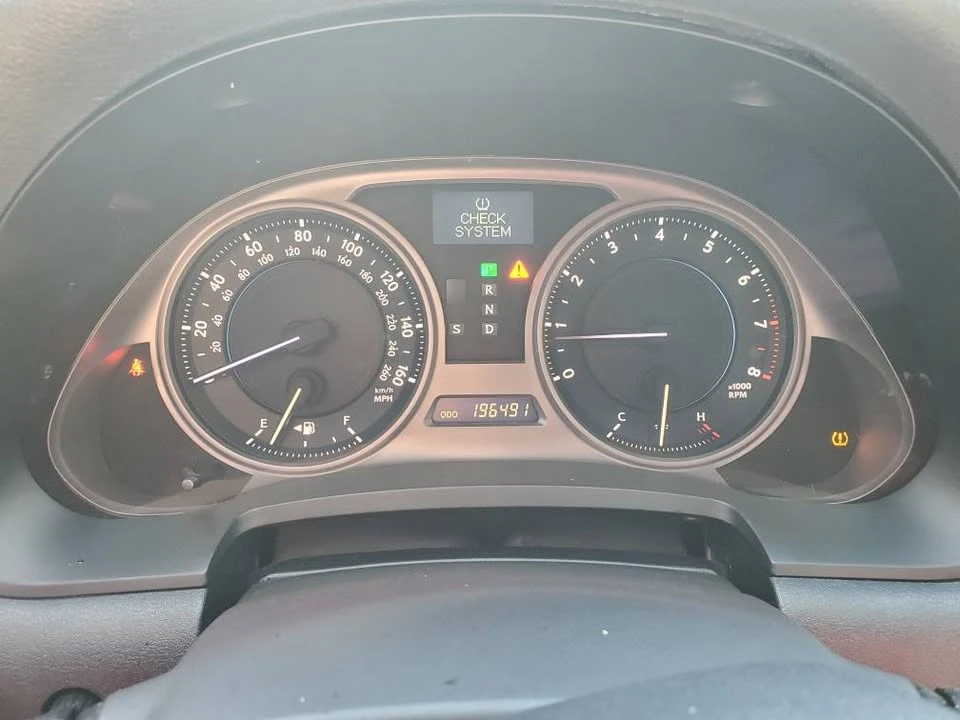 2006 Lexus IS 2nd Gen - Image 8 of 9