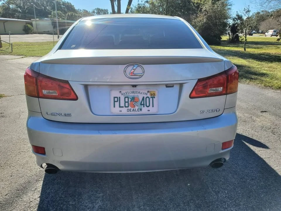 2006 Lexus IS 2nd Gen - Image 2 of 9
