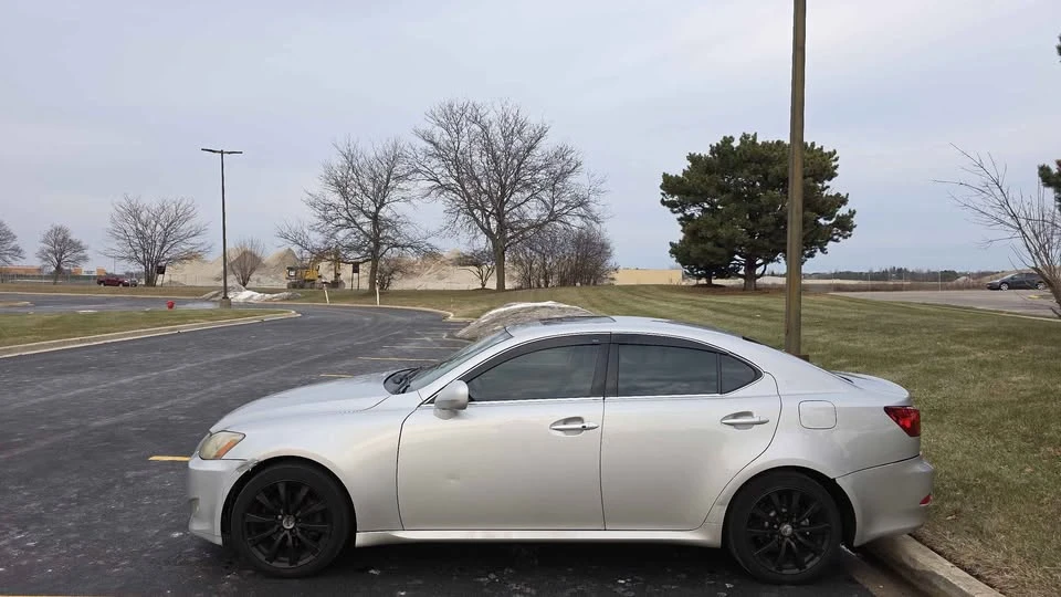 2006 Lexus IS 2nd Gen - Image 2 of 5