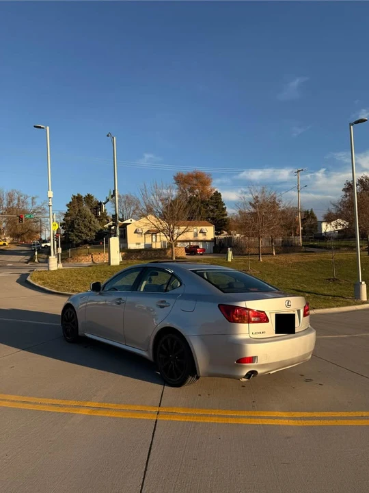 2006 Lexus IS 2nd Gen - Image 6 of 9