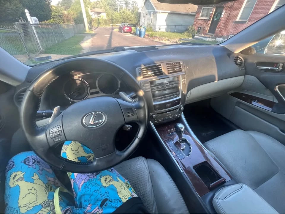 2006 Lexus IS 2nd Gen - Image 4 of 5