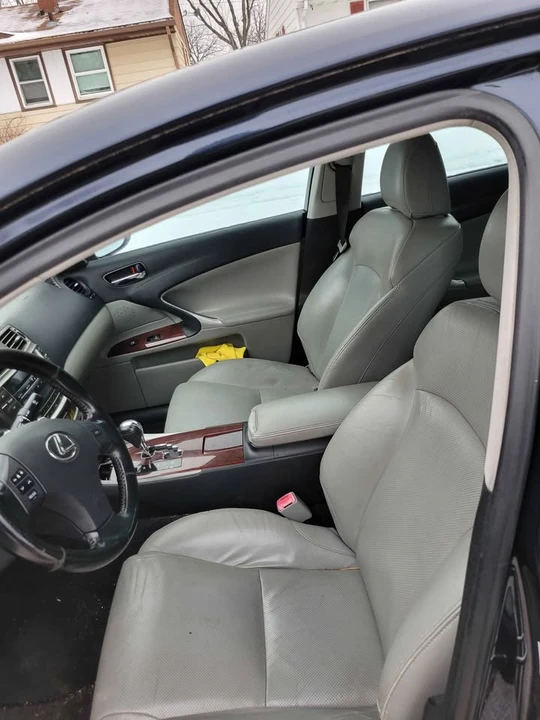 2006 Lexus IS 2nd Gen - Image 5 of 6