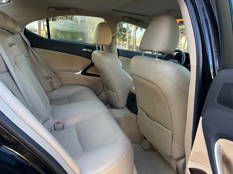 2006 Lexus IS 2nd Gen - Image 16 of 19