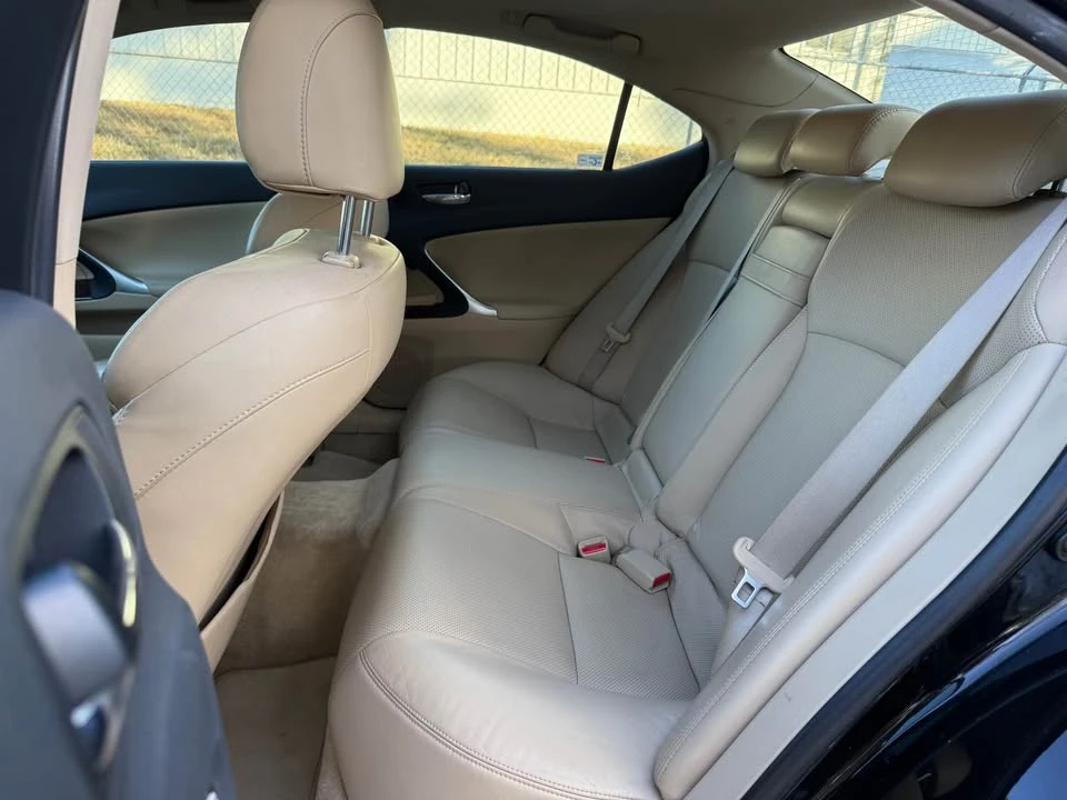 2006 Lexus IS 2nd Gen - Image 13 of 19