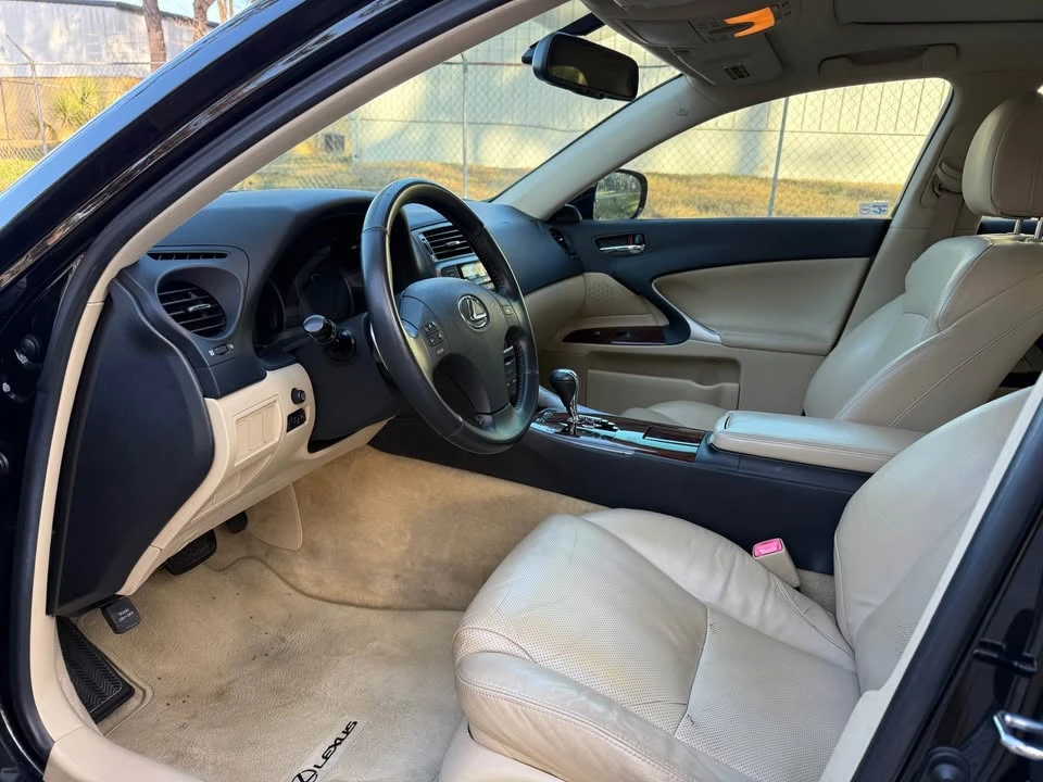 2006 Lexus IS 2nd Gen - Image 11 of 19
