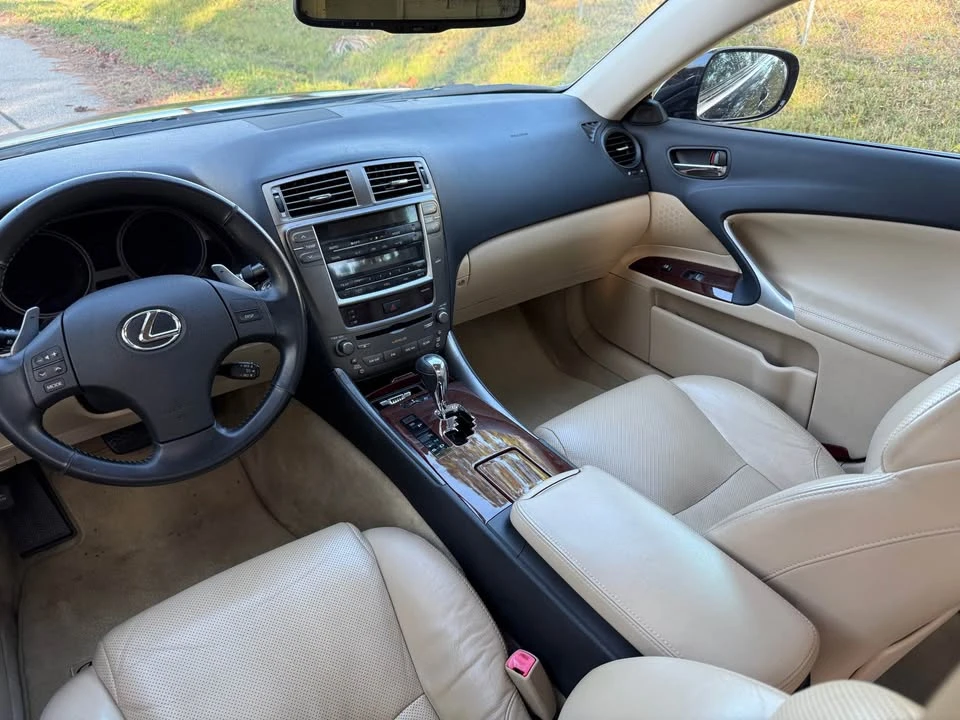 2006 Lexus IS 2nd Gen - Image 12 of 19