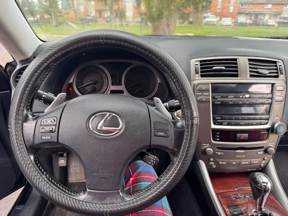 2006 Lexus IS 2nd Gen - Image 9 of 19
