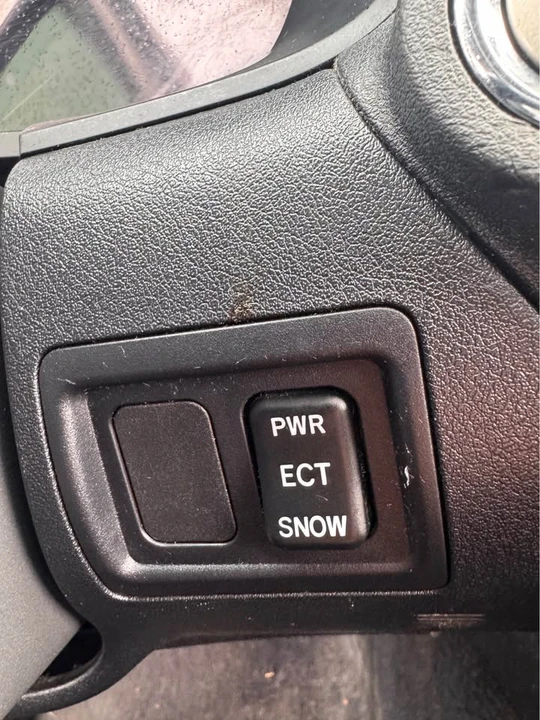2006 Lexus IS 2nd Gen - Image 15 of 19
