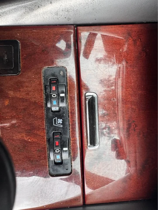 2006 Lexus IS 2nd Gen - Image 14 of 19