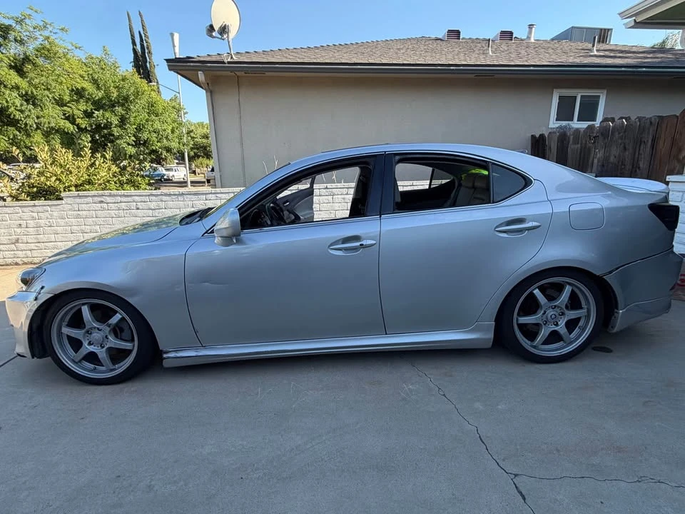 2006 Lexus IS 2nd Gen - Image 2 of 10