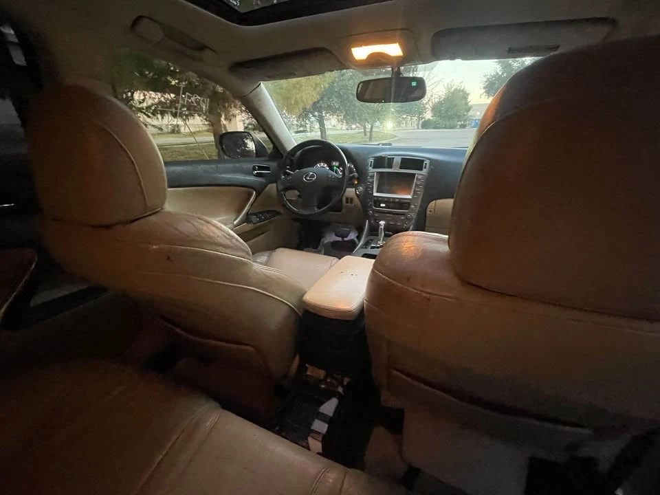 2006 Lexus IS 2nd Gen - Image 5 of 11
