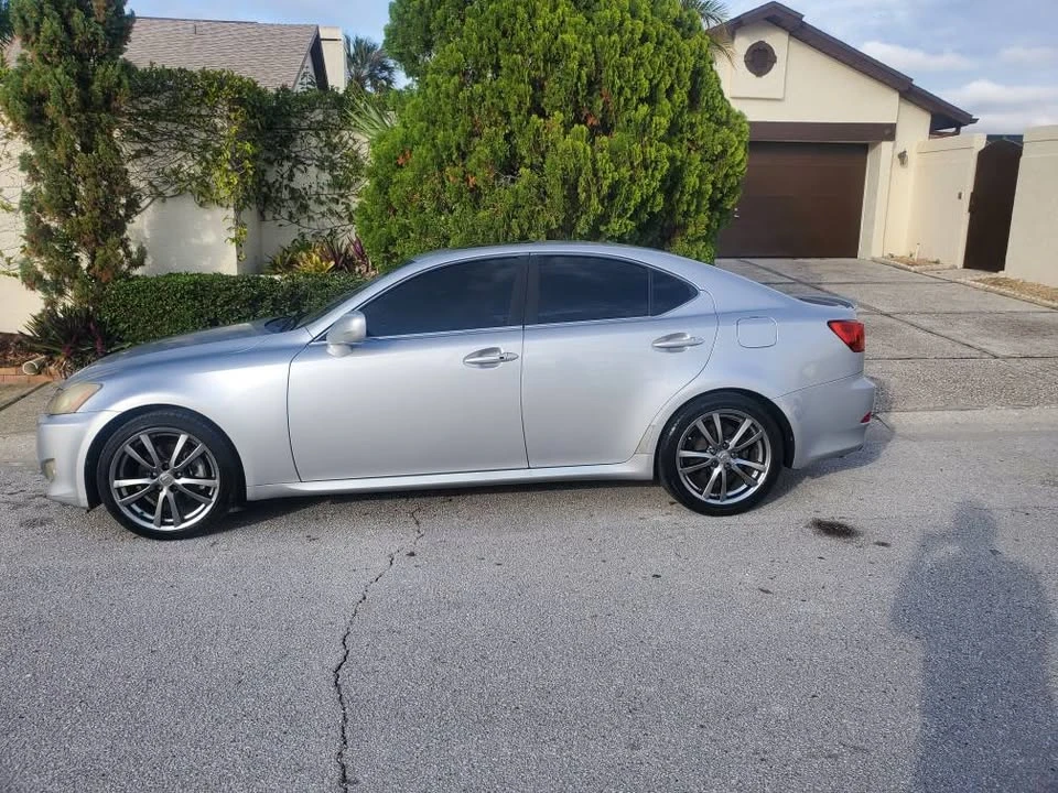 2006 Lexus IS 2nd Gen - Image 7 of 10