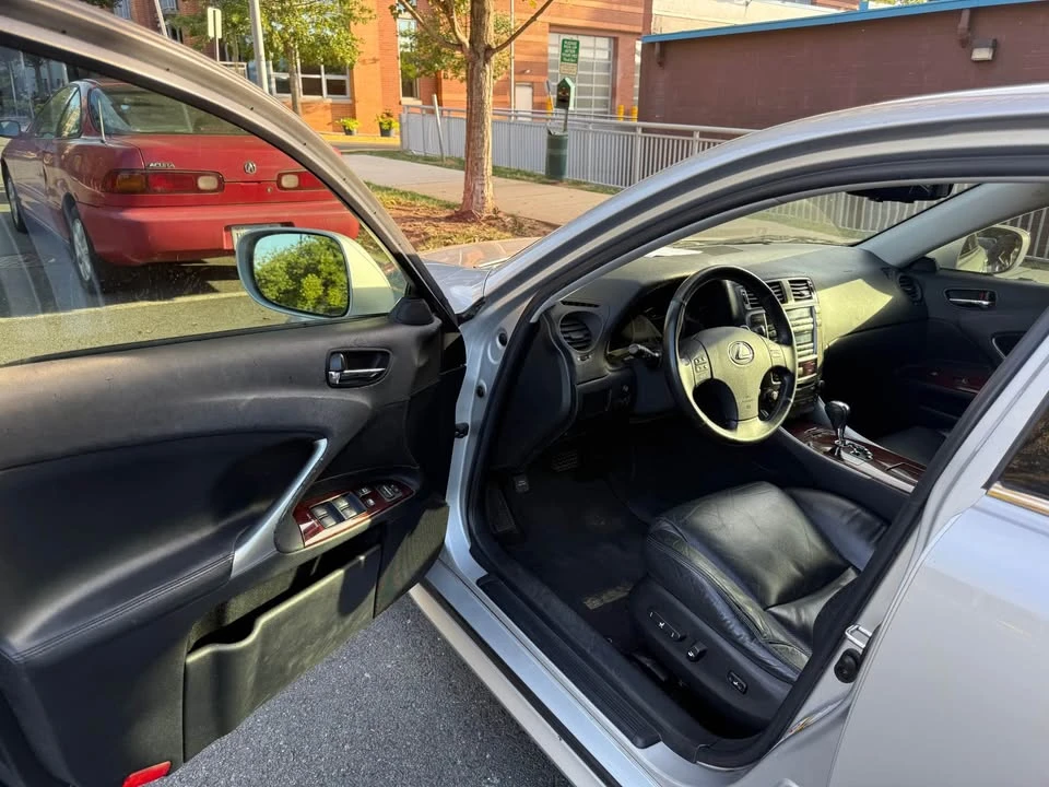 2006 Lexus IS 2nd Gen - Image 2 of 18