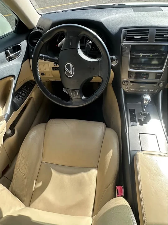 2006 Lexus IS 2nd Gen - Image 17 of 18