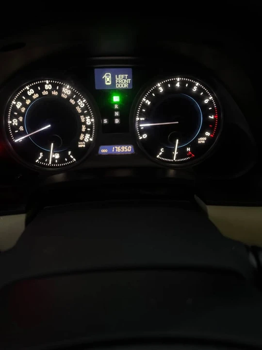 2006 Lexus IS 2nd Gen - Image 4 of 6